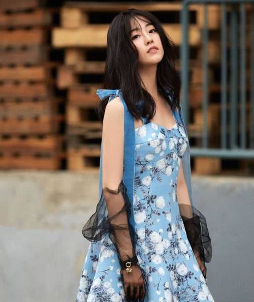 新版《倚天屠龙记》的周芷若，整体的感觉不错，就是太像玄女了