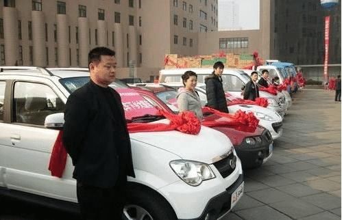 农村购车补贴来了？农民1万块就能买辆轿车，每辆车最多补10万！