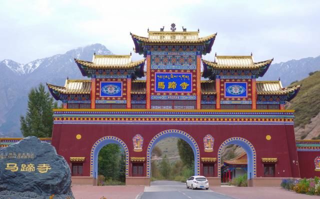 甘肃“神秘”寺庙，修建在悬崖峭壁之上，比悬空寺还要惊险