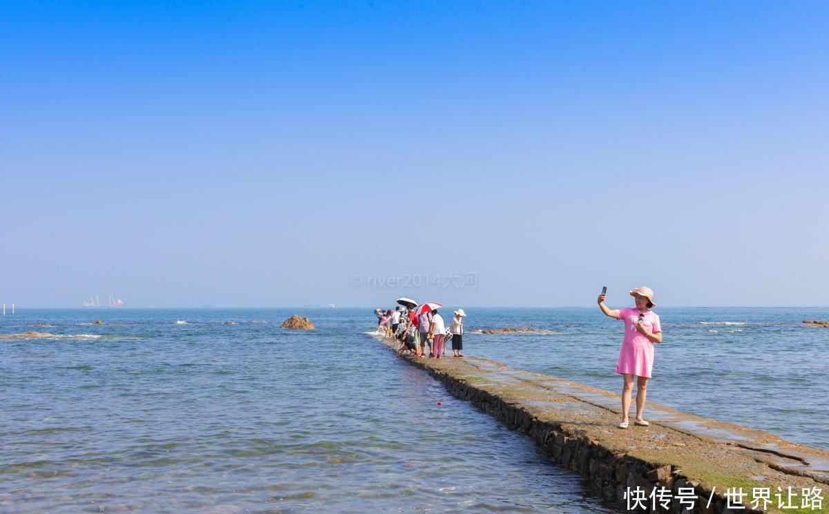 青岛八大关不仅仅是别墅区，海边风景也很美