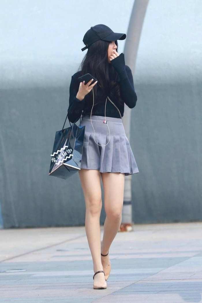 喜欢夏装喜欢夏季的美丽, 喜欢紧身裤多一点还是短裤多一点?