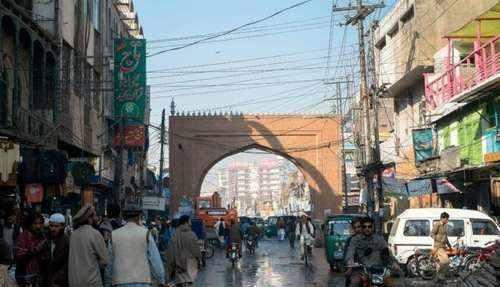 全球“最特别”收费站：按国籍收费，本国人都要收费，中国却免费