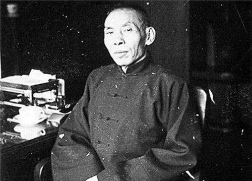 【回忆】杜月笙女儿回忆,对父亲最大打击是戴笠身亡,失态几乎崩溃要跳楼