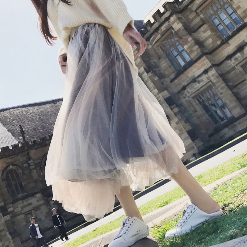 谁说秋季就要穿长裤?瞧下面小姐姐穿网纱裙美出新高度!仙美无敌