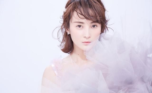 问题疫苗引发明星众怒,纷纷声讨谴责,唯独蒋勤勤理智发文回应!