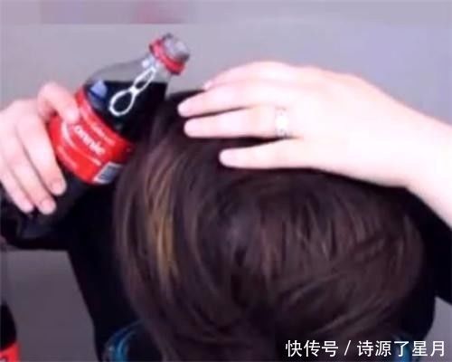 女子作死用可乐洗头发遭人嘲笑,结果测试后效果让人拍手称赞
