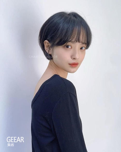  『女生』又到了想剪头发的季节：参考这韩国女生的短发造型灵感吧！