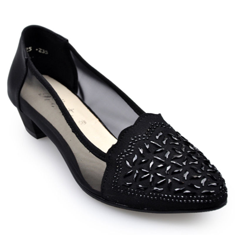 太显嫩了，50岁老妈，出门超爱穿这款妈妈鞋，美嫩无敌