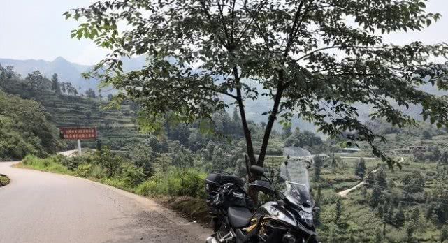 摩旅贵州行,摩托不仅仅是交通工具,也是人类的玩具