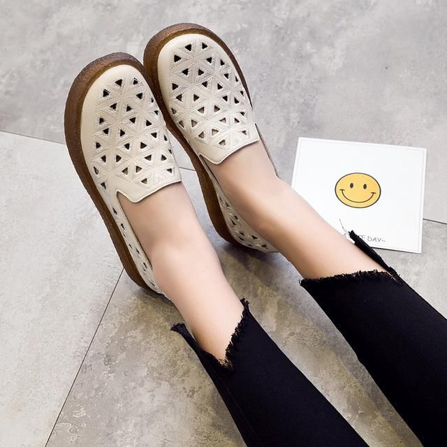 女人夏天穿不穿单鞋?看完下图女人穿法就懂了，一个比一个高挑