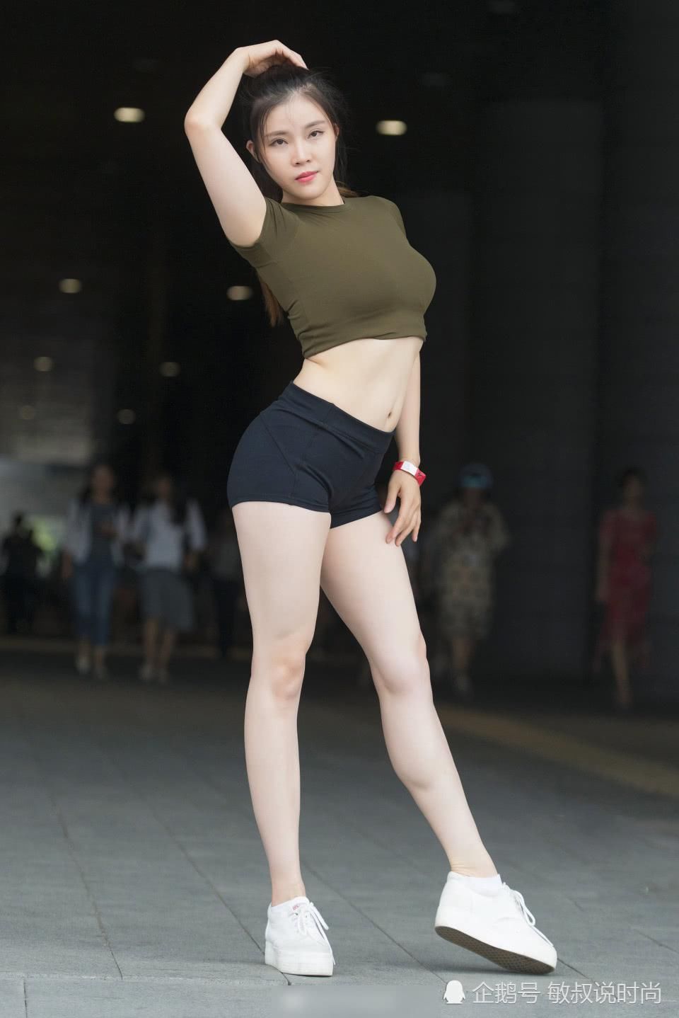  小区|小区里的“练家子”，姐姐要求可高，低于190cm的不考虑