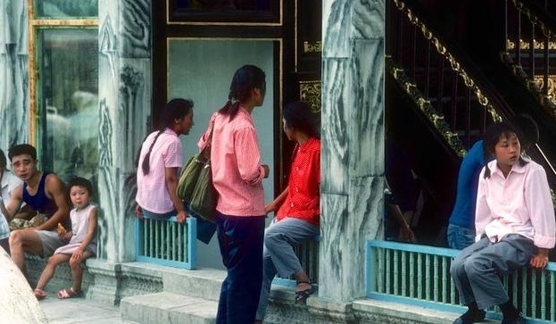  「麻花辫」5张70年代中国老照片：那时的女孩喜欢麻花辫，图2是