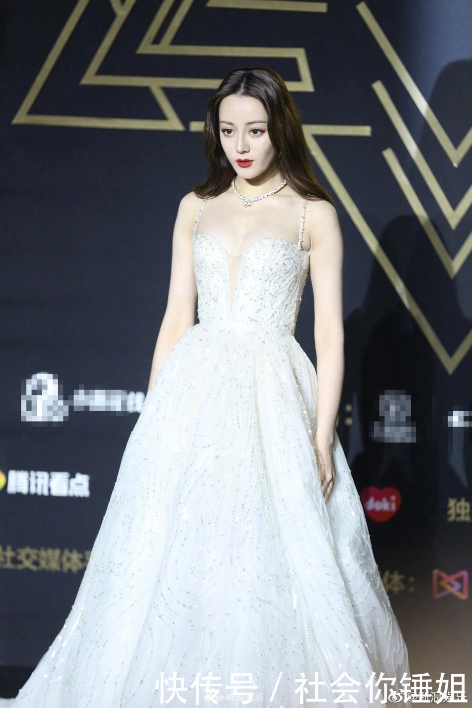 吴亦凡鹿晗星光大赏