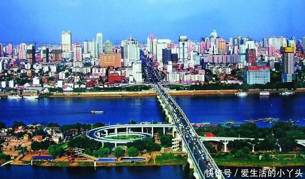 湖南和湖北，一个耿直一个圆滑，您更喜欢哪一个呢？