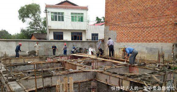 乡村大哥仅仅花了20万，就建了精美的别墅，乡亲们却很妒忌呀！