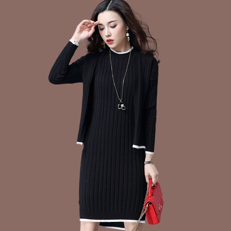 去年的秋装别穿了!今年流行穿“毛衣裙”时髦减龄又提气质