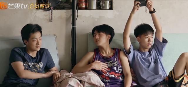  「唯一」《变形计》城市少年来农村，看清家里唯一的家用电器，