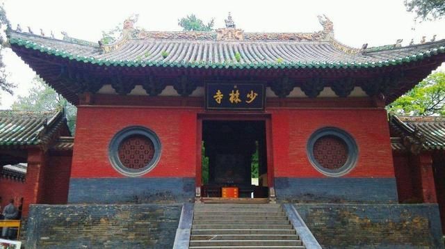 国内最贵四大寺庙，烧香拜佛也有门槛，最低120元！