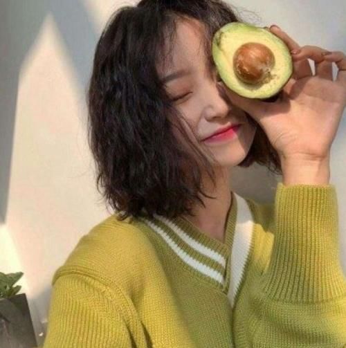 『短发』怎样判断你的脸型适合长发还是短发,根据脸型选对发型,快来看