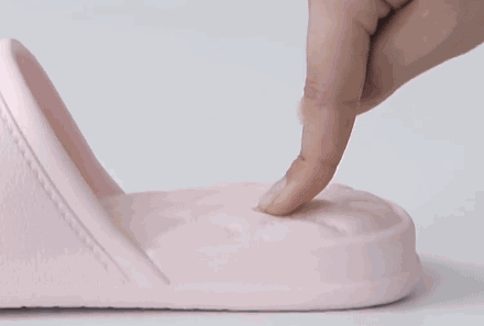 脱下高跟鞋后疲惫的双脚，需要一双这样的日式防滑杀菌拖鞋！