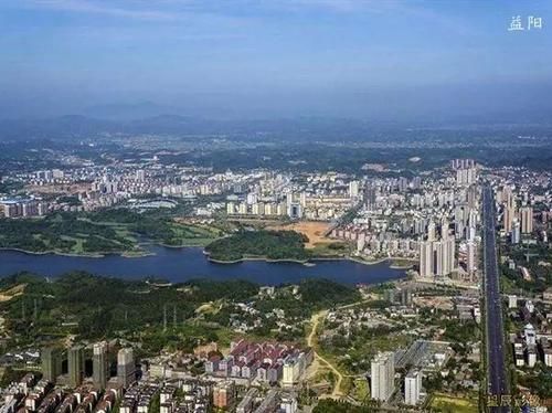  惹争议@湖北这条新高铁惹争议，到底该不该过益阳、娄底？你觉得