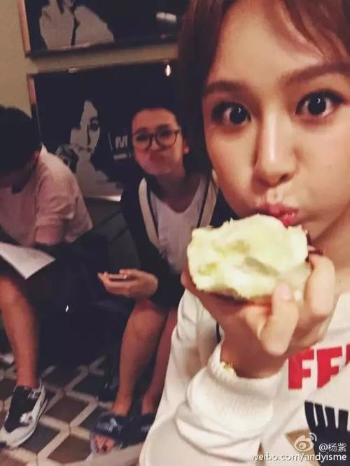 杨紫胖了瘦、瘦了胖无限循环，张一山对她的减肥史总结的很到位！