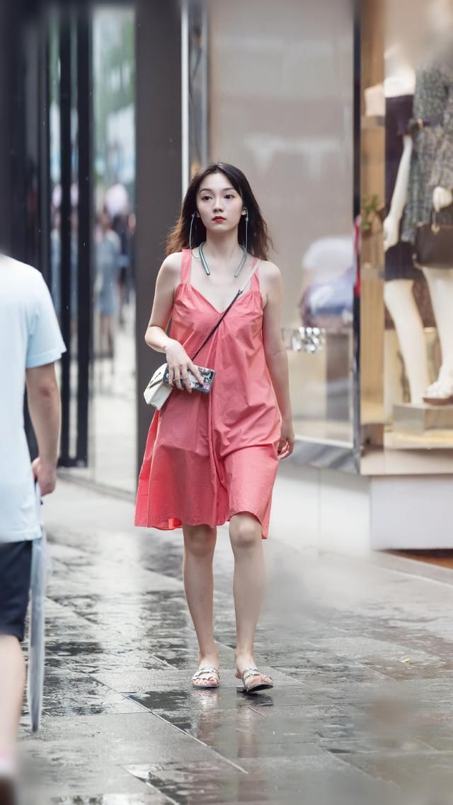 街拍!大街上形形色色的路人每一位穿搭都很时尚耀眼!