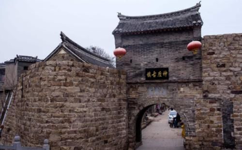 中国最为“纯朴”的古镇,拥有明清老街等历史建筑,却门可罗雀