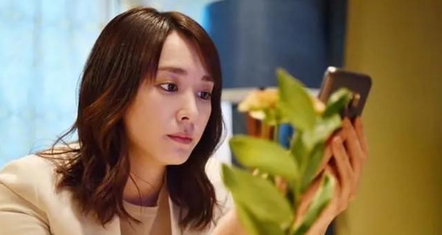  【吃冰淇淋】在这个孤独的城市，不是每次心动都要发展出一段恋情