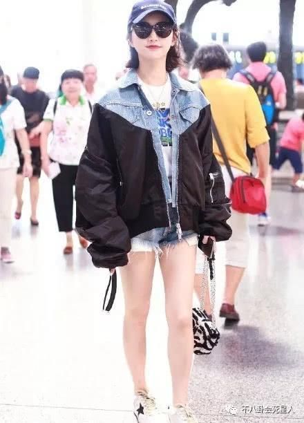 女星早秋机场秀，蒋欣依旧雄壮，张馨予幸福肥，吴昕身材比例太虐