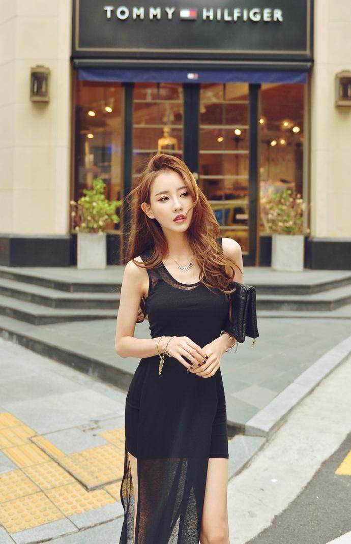 黑色紧身包臀连衣裙, 展示性感好身材, 时尚又潮流!