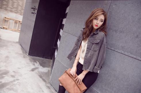 女子辞职做专业网络卖家，如今稳定的客户群已经有10万余人