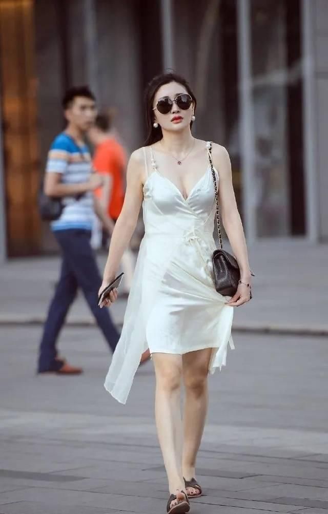  『女性』高跟鞋时尚搭配，穿出女性自己独有的气质