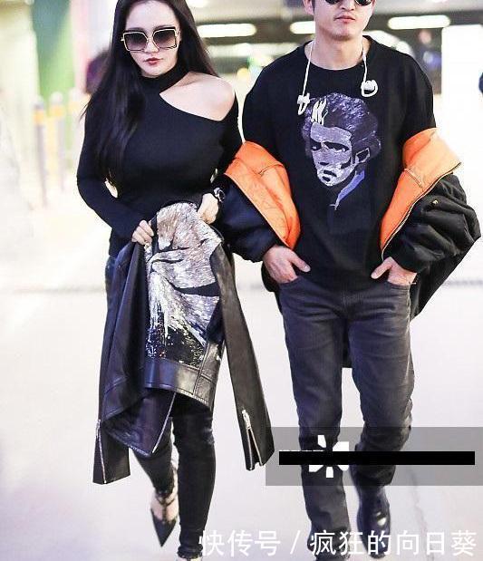 冉莹颖穿对鞋秀美腿！网友直呼：还以为邹市明带了一个网红呢