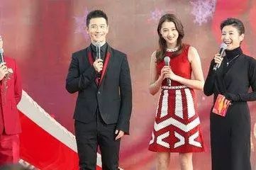 国民闺女关晓彤的大长腿太可怕了，没有对比就没有伤害!