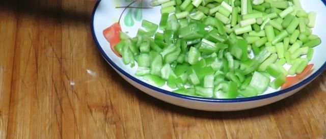  『我家』学会面条的做法，我家一周吃5次，面条劲道，真好吃