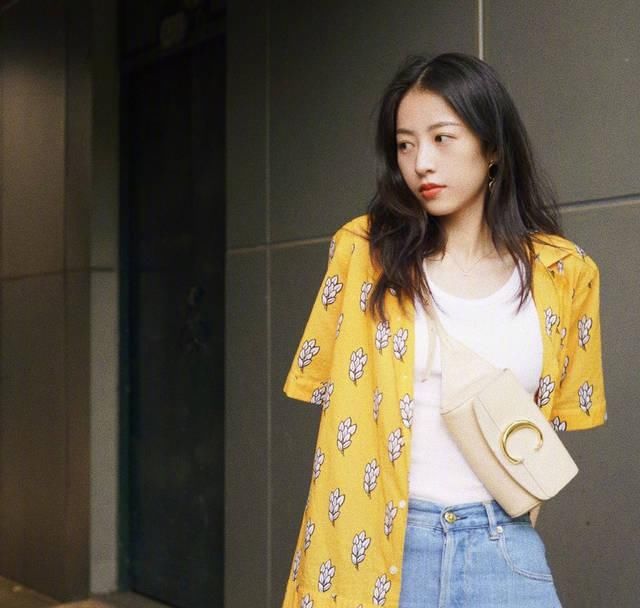 #竟然#中国奶奶们竟然都不知道自己这么时髦,孙女儿们都开始偷她们衣服穿了!