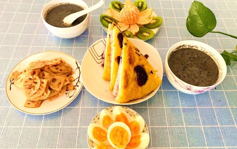  [不腻]这几款早餐，我家经常吃也不腻，花钱不多，营养合理，操作简单