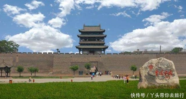 中国唯一私人拥有的古镇，老人当初花100万买来，如今已价值过亿