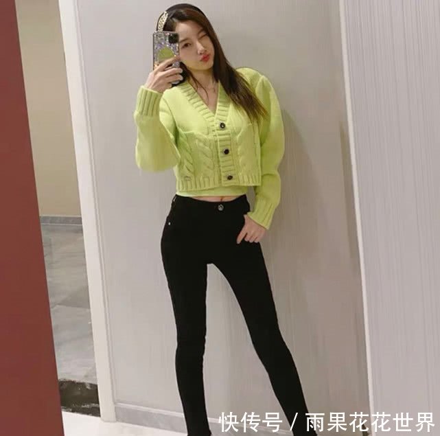 『墙根』李小璐晒美照秀完美身材,墙根却P变形,腿形与未修图对比差距大