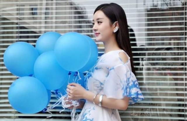 福布斯榜中女演员收入,赵丽颖杨幂上榜,第一