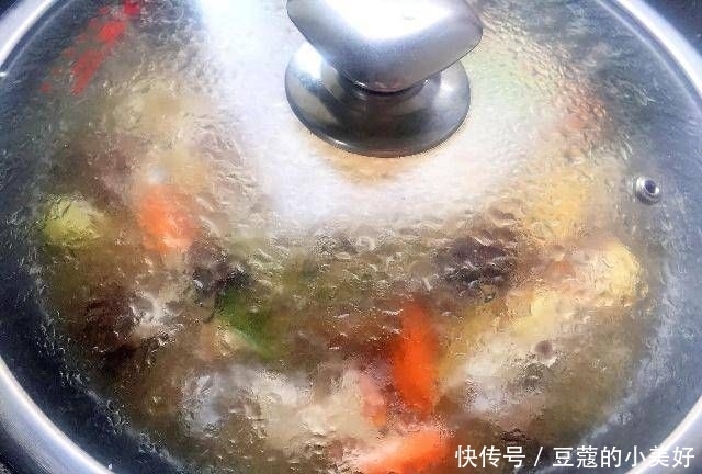  「软嫩」老祖宗留下来的炖肉秘籍不管炖牛肉还是羊肉，加点它软嫩不腥膻