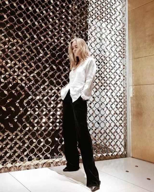 初代博主，最爱的还是她-换季穿衣没灵感?从她身上能找到!