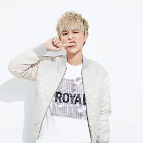 女生帅起来就没男生什么事了,周冬雨短发纯净,短发意外好看的是她