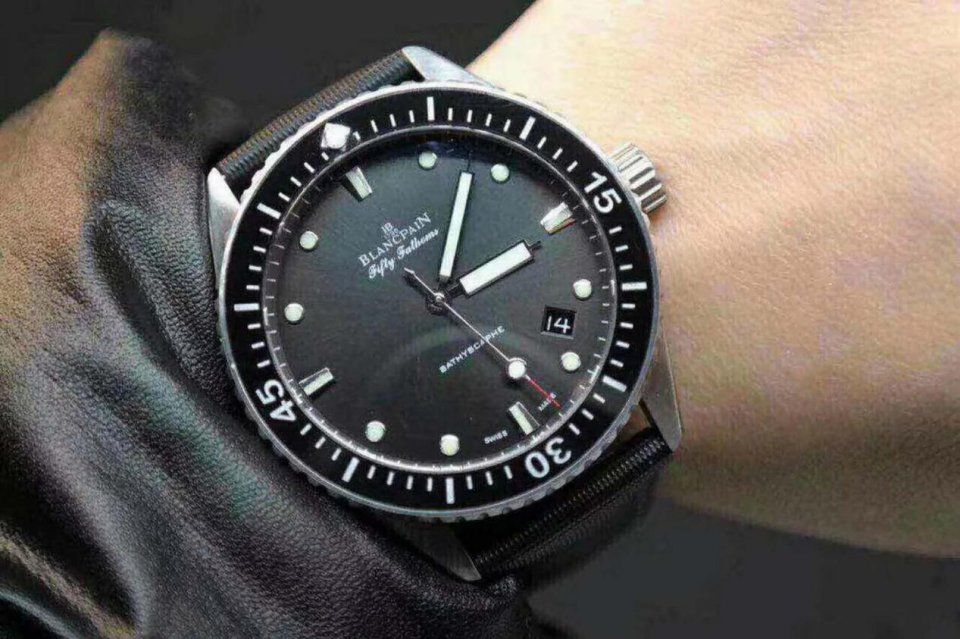 2018年中最强的20款复刻名表，看看你的手表有没有上榜?