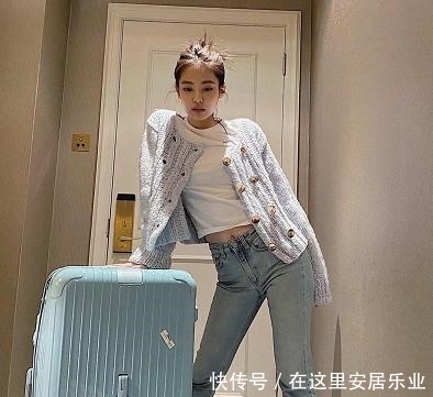  「春夏」适合春夏的白T搭配示范，经典百搭不过时，解锁万能穿搭！