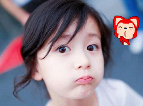 抖音小学生精通化妆，秒变“夜店公主”引热议，让人惊呼不敢网恋