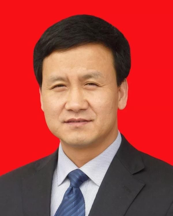 关于王隆等同志任前公示的公告