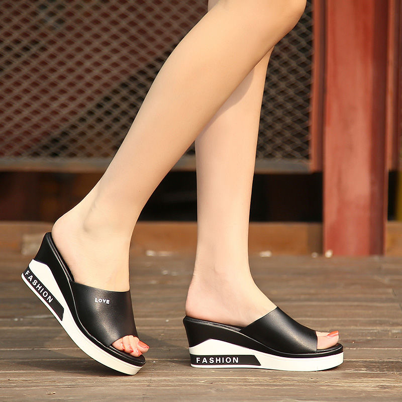 丰满女人穿起丝袜+仙女鞋!简直迷倒所有男人，性感迷人魅力大开