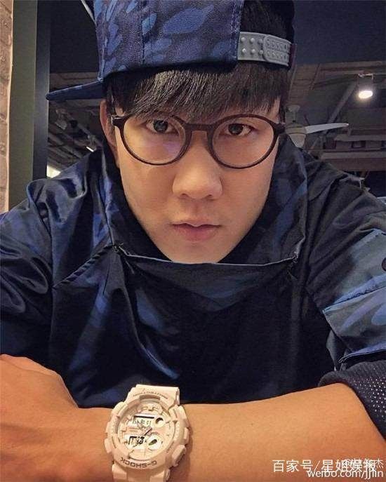 明星也爱收藏!罗志祥鞋比白敬亭还多,唐嫣包控